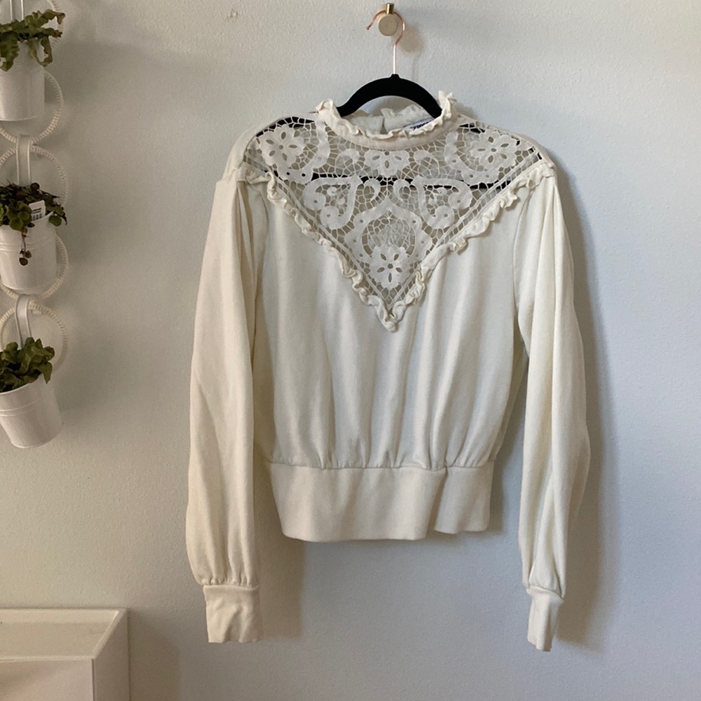 Express White lace long sleeve top in M